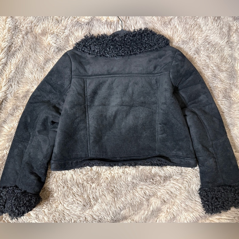 Cozy Black Teddy-Trim Jacket - Picture 9 of 14